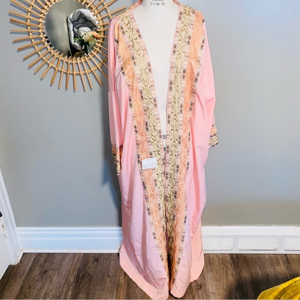 Pink embroidered Abaya NWT